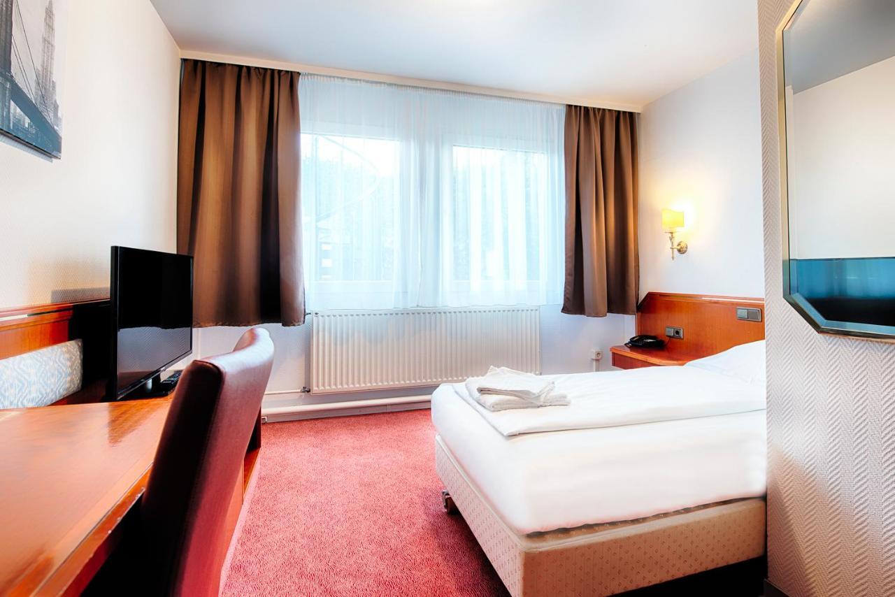Hotel B1 Berlim Exterior foto